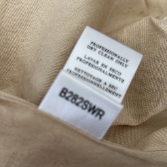 BCBG Light Tan Women's 100% leather jacket Size Medium - Picture 9 of 11